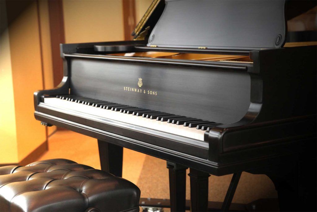 đàn piano Steinway