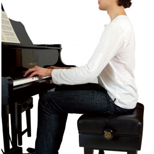 Làm thế nào để có tư thế ngồi chuẩn và đẹp khi chơi đàn piano